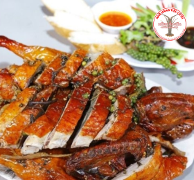 Vịt Nướng Tiêu Xanh